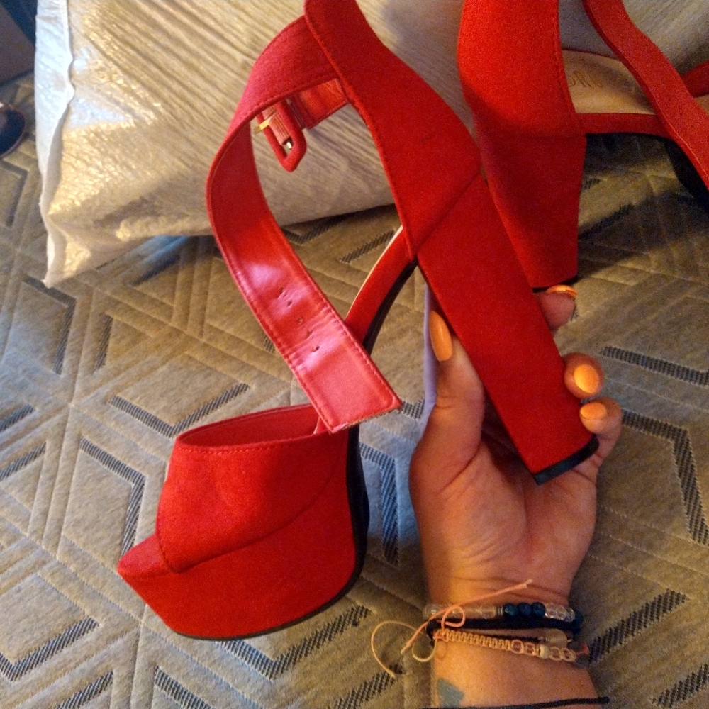 Heels - Picture 3 of 5